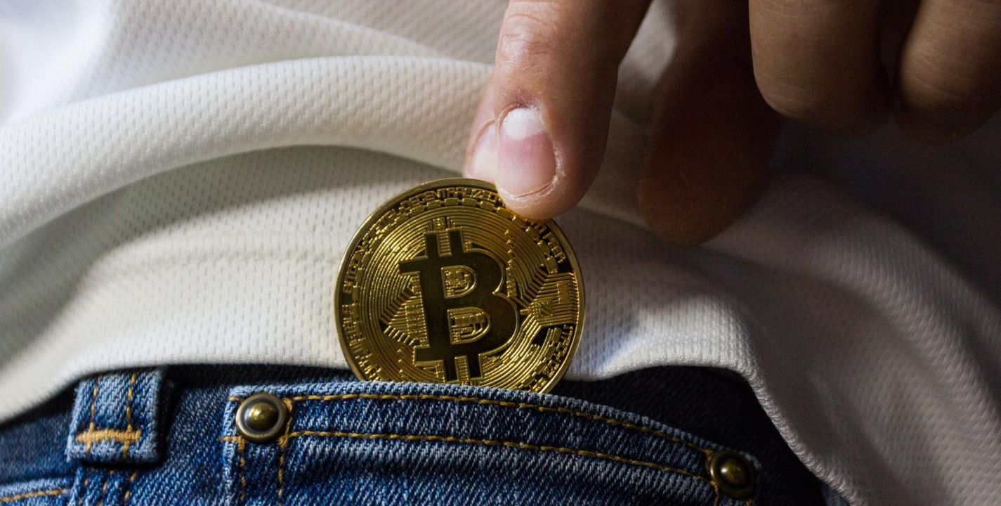 "Cambio regulatorio hacia Bitcoin"
